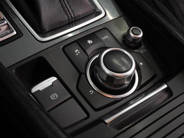 Mazda 6 III (GJ) Рестайлинг с пробегом 2015 года, цена 1 699 000 рублей, 182504 км, седан, Автокод Объявления