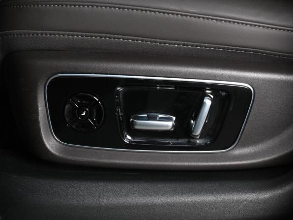 Li Auto (Lixiang) L9 I с пробегом 2023 года, цена 6 590 000 рублей, 43264 км, внедорожник, Автокод Объявления