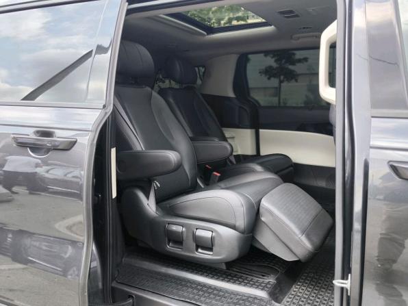 Kia Carnival IV с пробегом 2022 года, цена 4 835 000 рублей, 60900 км, минивэн, Автокод Объявления