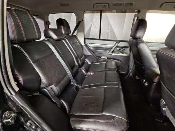 Mitsubishi Pajero IV Рестайлинг 1 с пробегом 2012 года, цена 1 899 000 рублей, 176888 км, внедорожник, Автокод Объявления