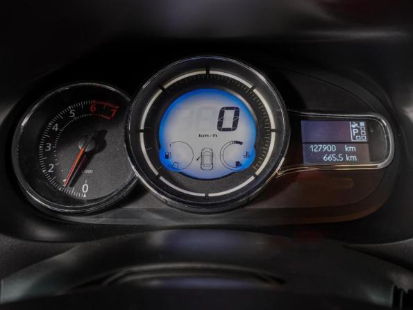 Renault Fluence I Рестайлинг с пробегом 2014 года, цена 909 000 рублей, 127900 км, седан, Автокод Объявления