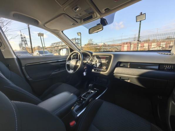 Mitsubishi Outlander III Рестайлинг 3 с пробегом 2020 года, цена 1 879 000 рублей, 170000 км, внедорожник, Автокод Объявления