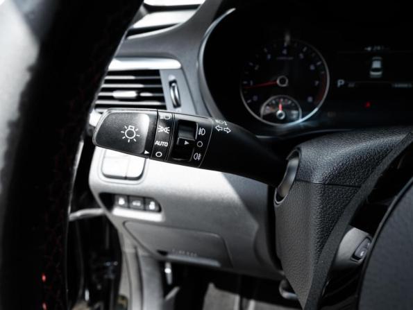 Kia Optima IV Рестайлинг с пробегом 2018 года, цена 1 989 000 рублей, 168883 км, седан, Автокод Объявления