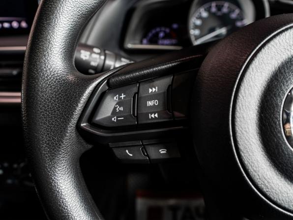 Mazda Axela III Рестайлинг с пробегом 2017 года, цена 1 290 000 рублей, 123210 км, хэтчбек, Автокод Объявления