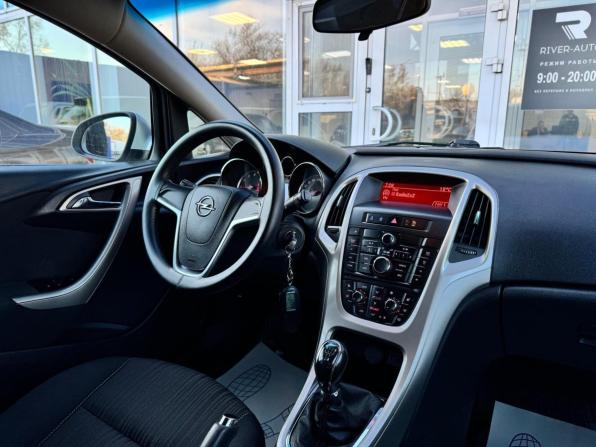 Opel Astra J с пробегом 2011 года, цена 680 000 рублей, 163140 км, хэтчбек, Автокод Объявления