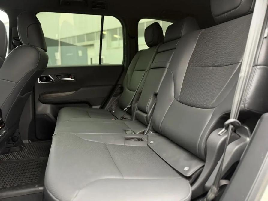 Toyota Land Cruiser 300 Series Минеральные Воды  - изображение 24