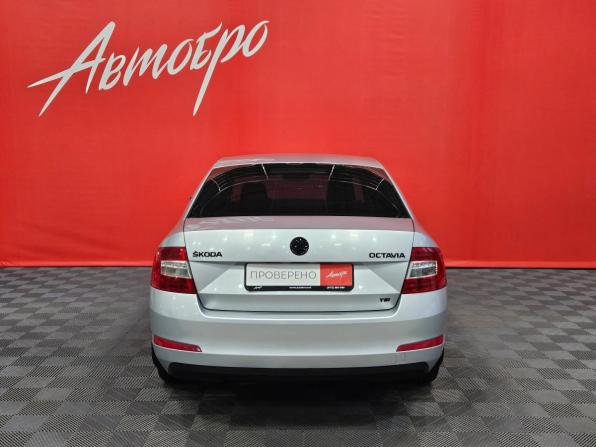 Skoda Octavia III (A7) с пробегом 2013 года, цена 925 000 рублей, 213008 км, лифтбек, Автокод Объявления