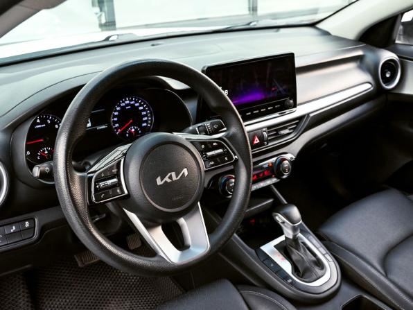 Kia K3 II Рестайлинг с пробегом 2021 года, цена 1 815 000 рублей, 159485 км, седан, Автокод Объявления