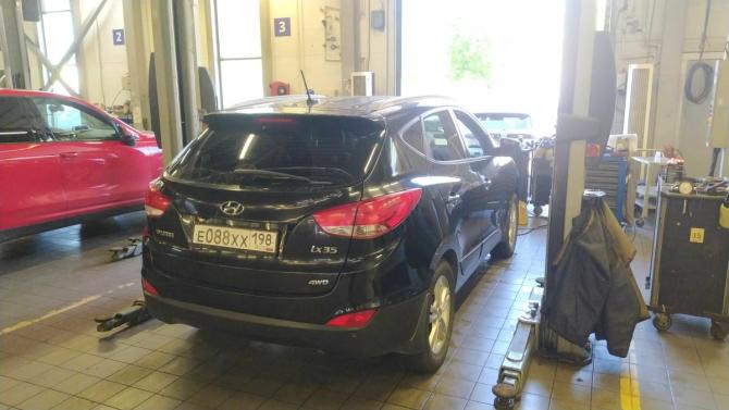 Hyundai ix35 I Рестайлинг с пробегом 2013 года, цена 1 170 000 рублей, 187704 км, внедорожник, Автокод Объявления