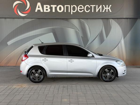 Kia Ceed I Рестайлинг с пробегом 2011 года, цена 799 000 рублей, 141380 км, хэтчбек, Автокод Объявления