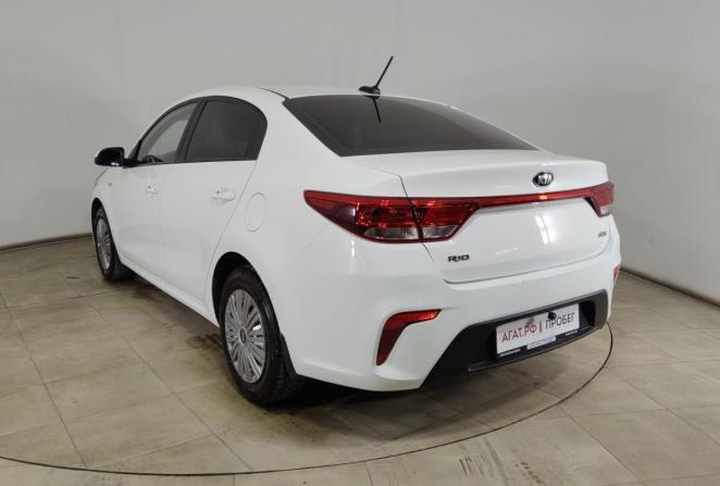 Kia Rio IV с пробегом 2018 года, цена 1 290 000 рублей, 84777 км, седан, Автокод Объявления