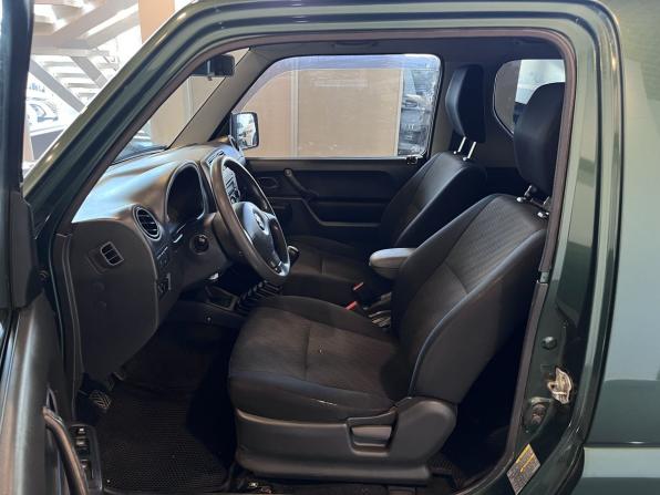 Suzuki Jimny III Рестайлинг 2 с пробегом 2013 года, цена 1 394 000 рублей, 106457 км, внедорожник, Автокод Объявления