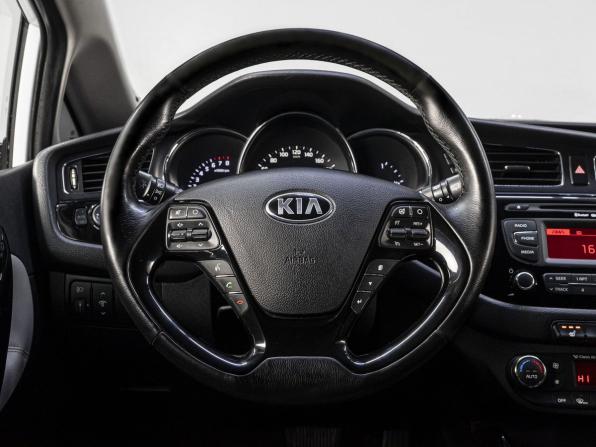 Kia Ceed II с пробегом 2012 года, цена 915 000 рублей, 197108 км, хэтчбек, Автокод Объявления