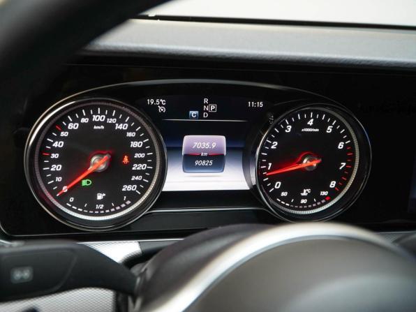 Mercedes-Benz E-Класс V (W213 S213 C238) с пробегом 2019 года, цена 2 963 050 рублей, 90946 км, седан, Автокод Объявления