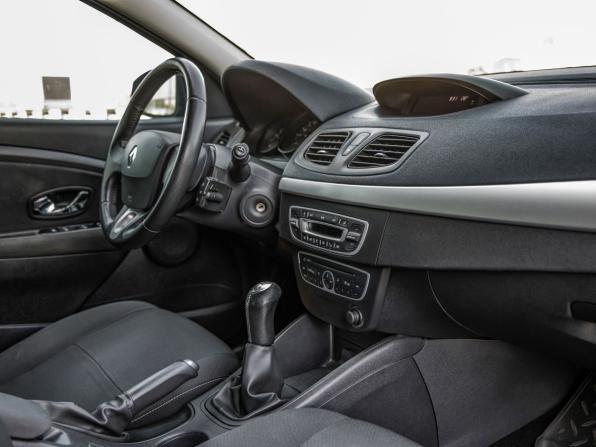 Renault Fluence I с пробегом 2012 года, цена 784 000 рублей, 130713 км, седан, Автокод Объявления