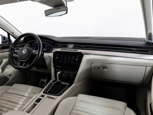 Volkswagen Passat B8 с пробегом 2019 года, цена 2 499 000 рублей, 205663 км, универсал, Автокод Объявления
