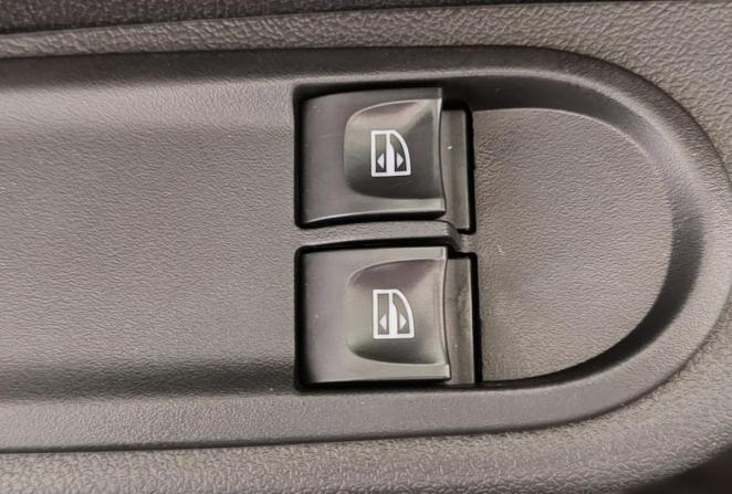 Renault Duster I Рестайлинг с пробегом 2018 года, цена 1 450 000 рублей, 118301 км, внедорожник, Автокод Объявления