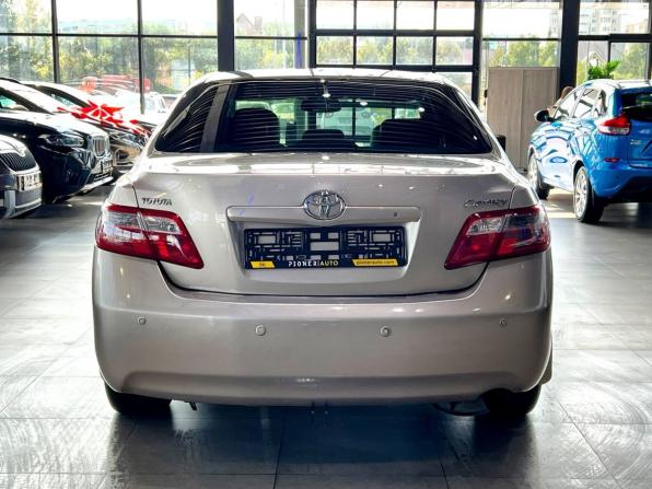 Toyota Camry VI (XV40) с пробегом 2006 года, цена 880 000 рублей, 300412 км, седан, Автокод Объявления