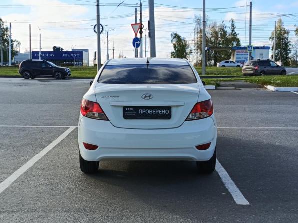 Hyundai Solaris I с пробегом 2013 года, цена 503 000 рублей, 221263 км, седан, Автокод Объявления