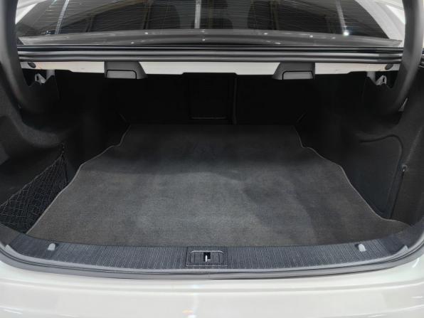 Mercedes-Benz E-Класс IV (W212 S212 C207) Рестайлинг с пробегом 2013 года, цена 2 630 000 рублей, 130311 км, седан, Автокод Объявления