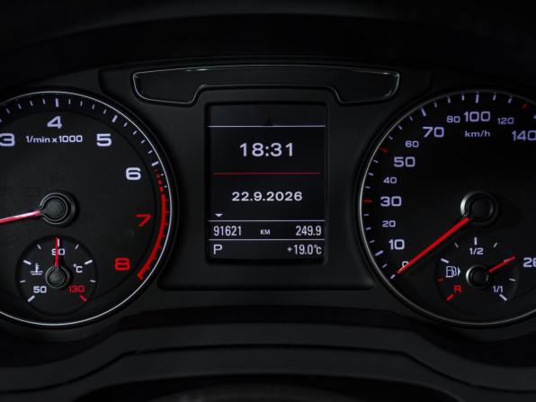 Audi Q3 I (8U) Рестайлинг с пробегом 2015 года, цена 1 950 000 рублей, 91619 км, внедорожник, Автокод Объявления