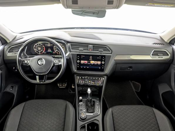 Volkswagen Tiguan II с пробегом 2018 года, цена 2 720 000 рублей, 89711 км, внедорожник, Автокод Объявления
