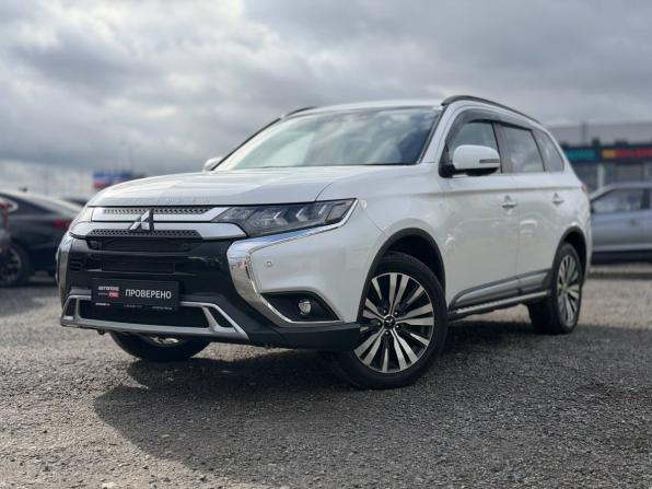 Mitsubishi Outlander III Рестайлинг 3 с пробегом 2019 года, цена 1 985 000 рублей, 180000 км, внедорожник, Автокод Объявления