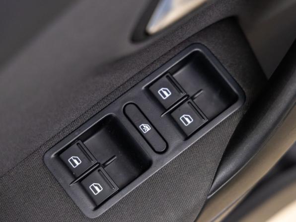 Volkswagen Polo V с пробегом 2012 года, цена 948 000 рублей, 88718 км, хэтчбек, Автокод Объявления