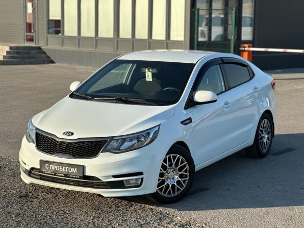 Kia Rio III Рестайлинг с пробегом 2015 года, цена 1 049 000 рублей, 141251 км, седан, Автокод Объявления