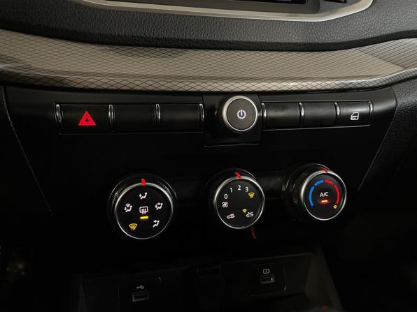 Lada (ВАЗ) Vesta I Рестайлинг (NG) с пробегом 2023 года, цена 1 150 000 рублей, 45738 км, седан, Автокод Объявления
