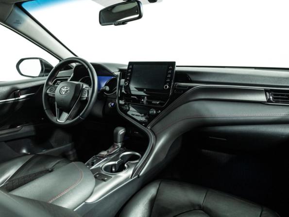 Toyota Camry VIII (XV70) Рестайлинг с пробегом 2021 года, цена 3 239 700 рублей, 126611 км, седан, Автокод Объявления