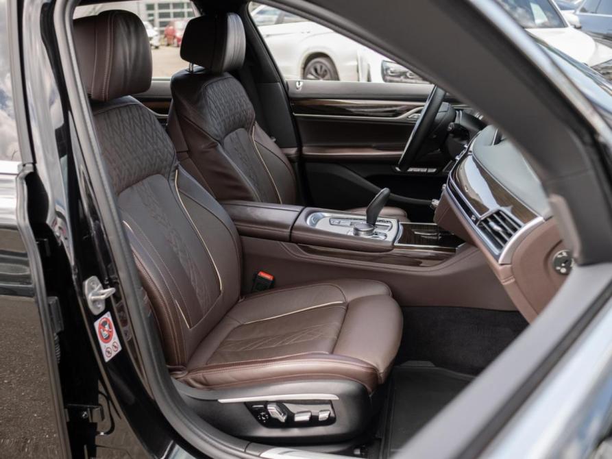 BMW 7 серии VI (G11/G12) Сочи  - изображение 10