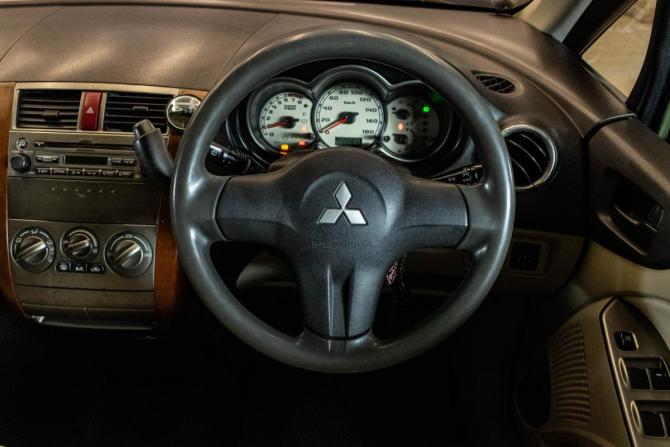 Mitsubishi Colt VI (Z20/Z30) с пробегом 2003 года, цена 389 000 рублей, 255643 км, хэтчбек, Автокод Объявления