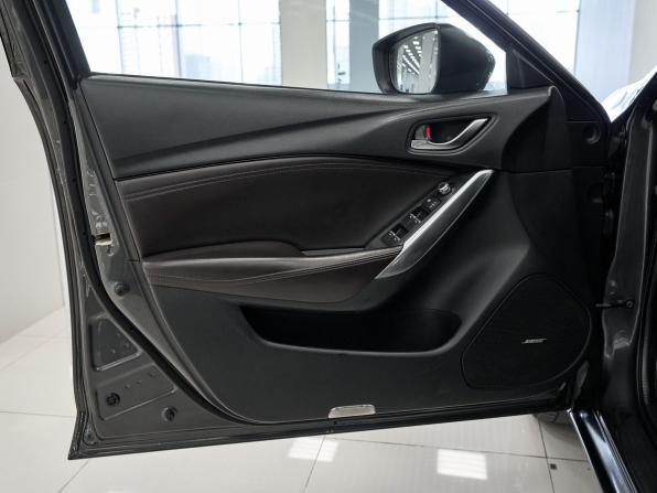 Mazda 6 III (GJ) Рестайлинг с пробегом 2017 года, цена 1 712 000 рублей, 201308 км, седан, Автокод Объявления