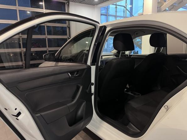 Skoda Rapid I Рестайлинг с пробегом 2018 года, цена 1 214 000 рублей, 163529 км, лифтбек, Автокод Объявления