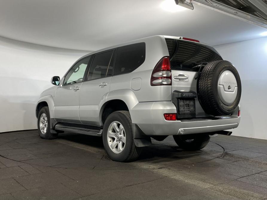 Toyota Land Cruiser Prado 120 Series Рестайлинг Великий Новгород  - изображение 4