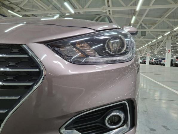 Hyundai Solaris II с пробегом 2018 года, цена 1 549 000 рублей, 51089 км, седан, Автокод Объявления