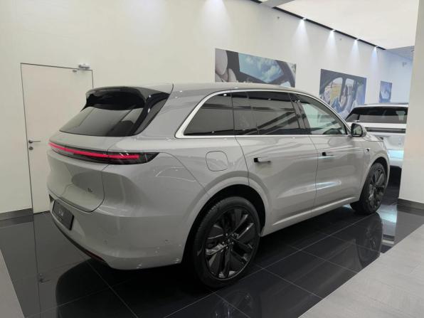 Новый Li Auto (Lixiang) L6 2025 года, цена 8 449 000 рублей, внедорожник, Автокод Объявления
