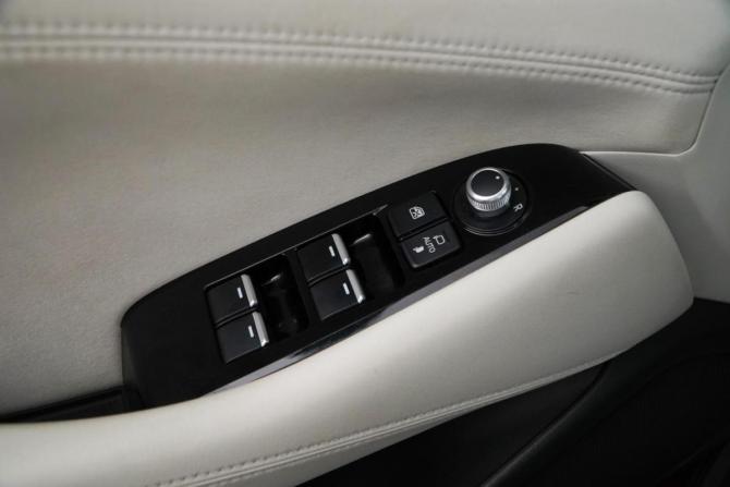 Mazda 6 III (GJ) Рестайлинг 2 с пробегом 2018 года, цена 2 075 077 рублей, 131956 км, седан, Автокод Объявления