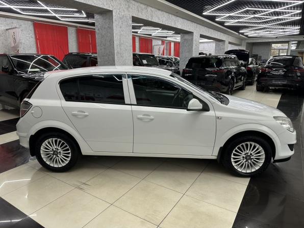 Opel Astra H Рестайлинг с пробегом 2013 года, цена 829 000 рублей, 96751 км, хэтчбек, Автокод Объявления
