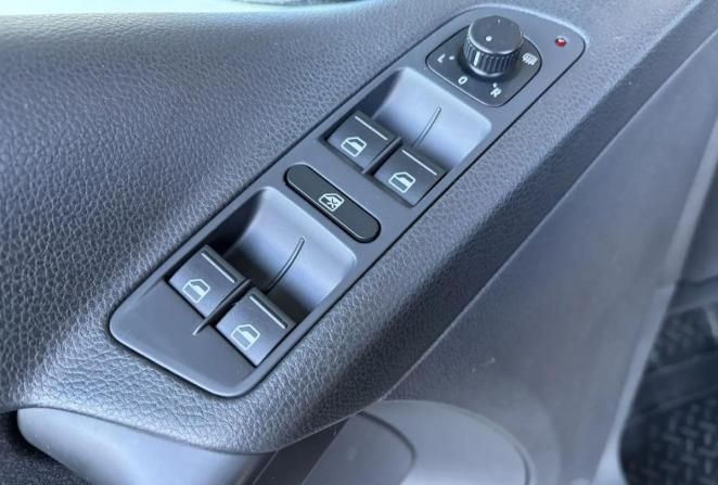Volkswagen Tiguan I Рестайлинг с пробегом 2012 года, цена 985 000 рублей, 199235 км, внедорожник, Автокод Объявления