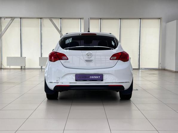 Opel Astra J Рестайлинг с пробегом 2013 года, цена 785 000 рублей, 113325 км, хэтчбек, Автокод Объявления