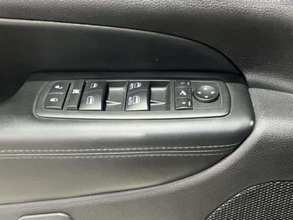 Jeep Grand Cherokee IV (WK2) с пробегом 2012 года, цена 1 775 000 рублей, 267666 км, внедорожник, Автокод Объявления