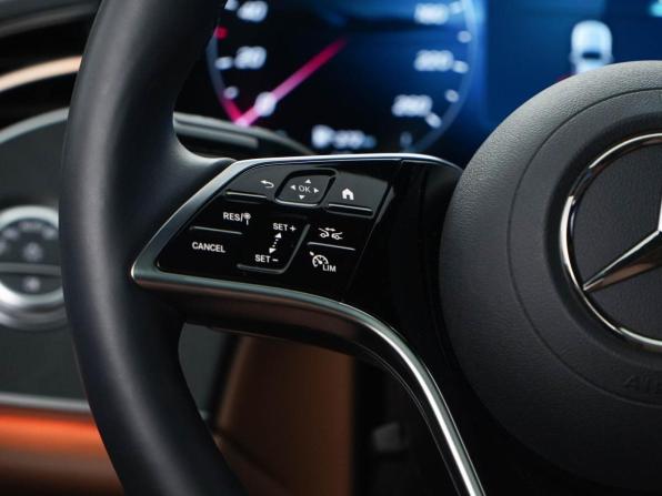Mercedes-Benz E-Класс V (W213 S213 C238) Рестайлинг с пробегом 2024 года, цена 6 615 000 рублей, 14652 км, седан, Автокод Объявления