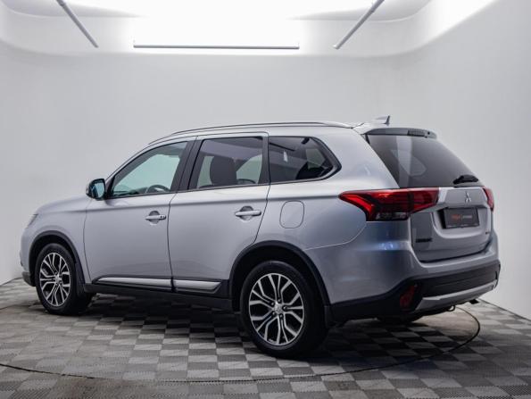 Mitsubishi Outlander III Рестайлинг 2 с пробегом 2017 года, цена 1 995 000 рублей, 104406 км, внедорожник, Автокод Объявления