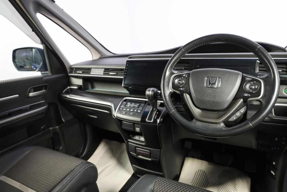 Honda Stepwgn V Новосибирск  - изображение 8