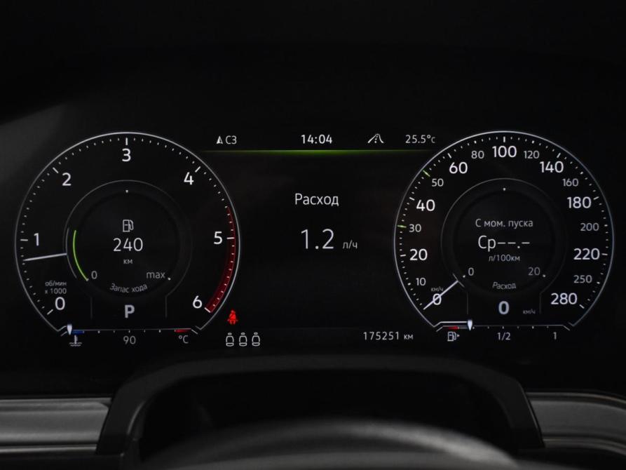 Volkswagen Touareg III Санкт-Петербург  - изображение 26