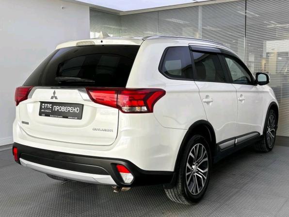 Mitsubishi Outlander III Рестайлинг 2 с пробегом 2016 года, цена 1 780 000 рублей, 173000 км, внедорожник, Автокод Объявления