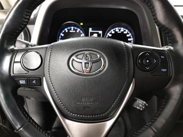 Toyota RAV4 IV (XA40) Рестайлинг с пробегом 2018 года, цена 2 800 000 рублей, 135283 км, внедорожник, Автокод Объявления