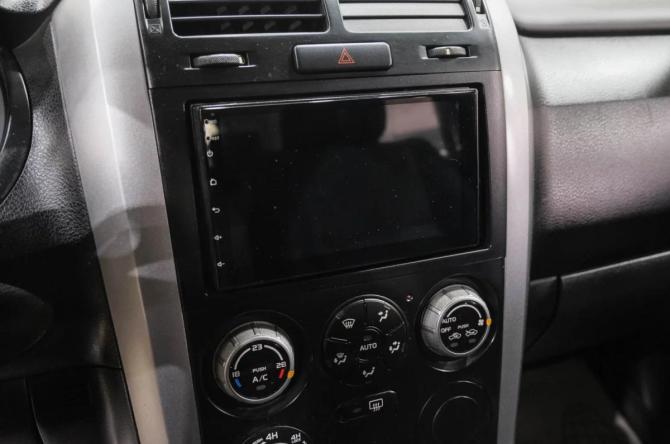 Suzuki Grand Vitara II с пробегом 2008 года, цена 739 000 рублей, 240000 км, внедорожник, Автокод Объявления